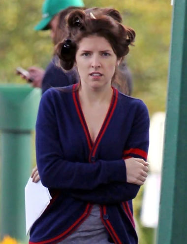 Anna Kendrick getting ready to film but her hair and makeup is not done