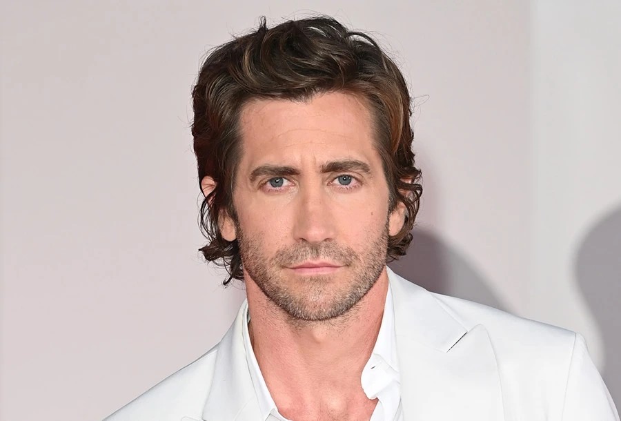 Jake Gyllenhaal Plastic Surgery Comparison Photos